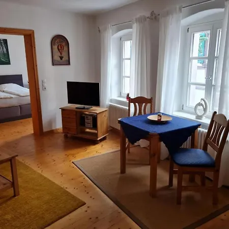 Appartement 1 *
